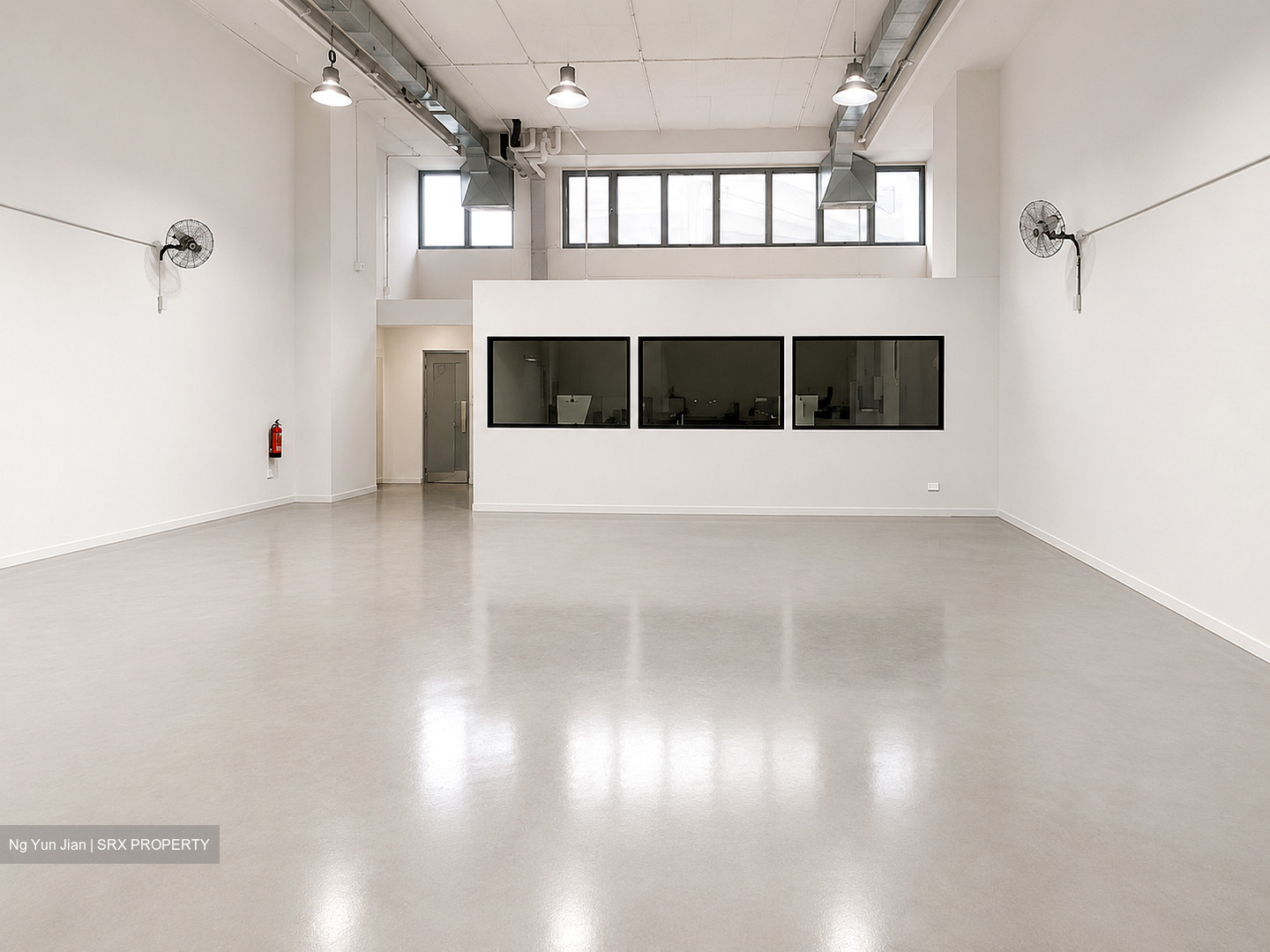 Carros Centre (D25), Factory #589579131